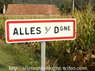 Alles sur Dordogne, un site, un village.